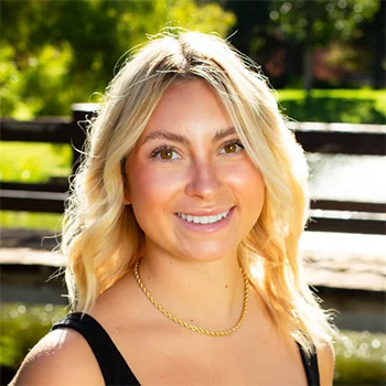 Portrait of Lauren Saad